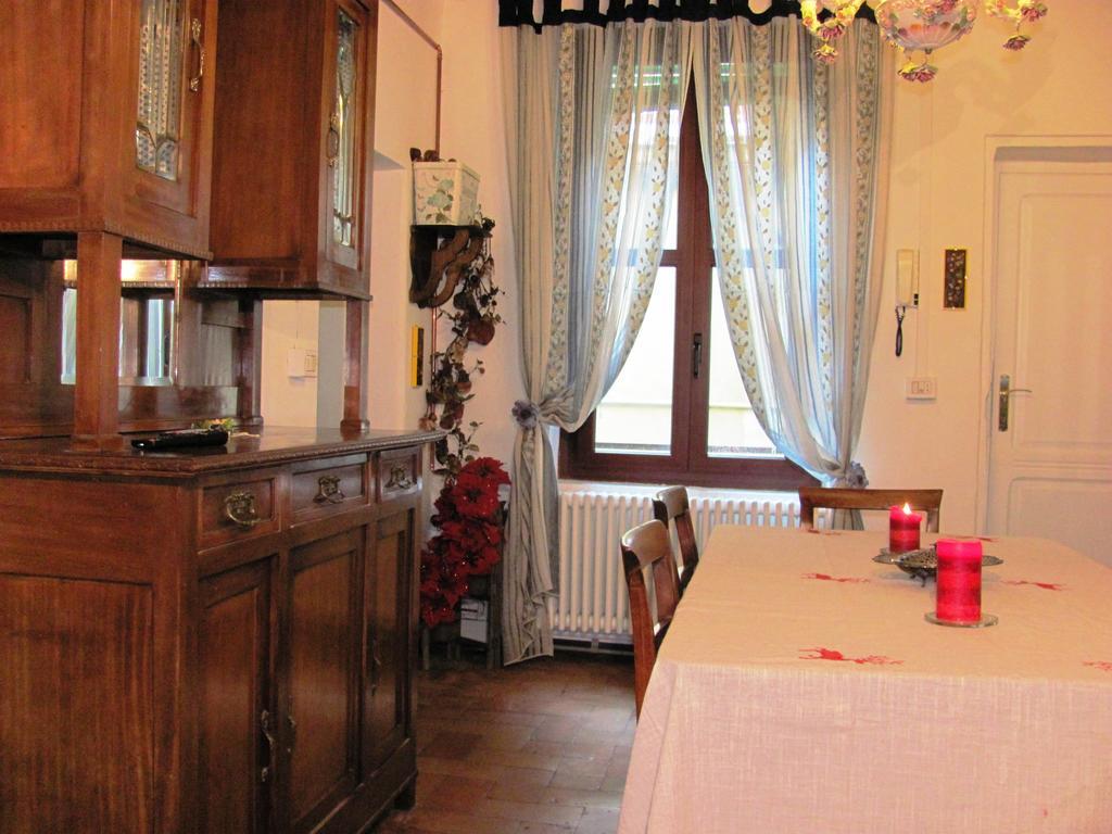 B&B San Francesco Parma Rum bild